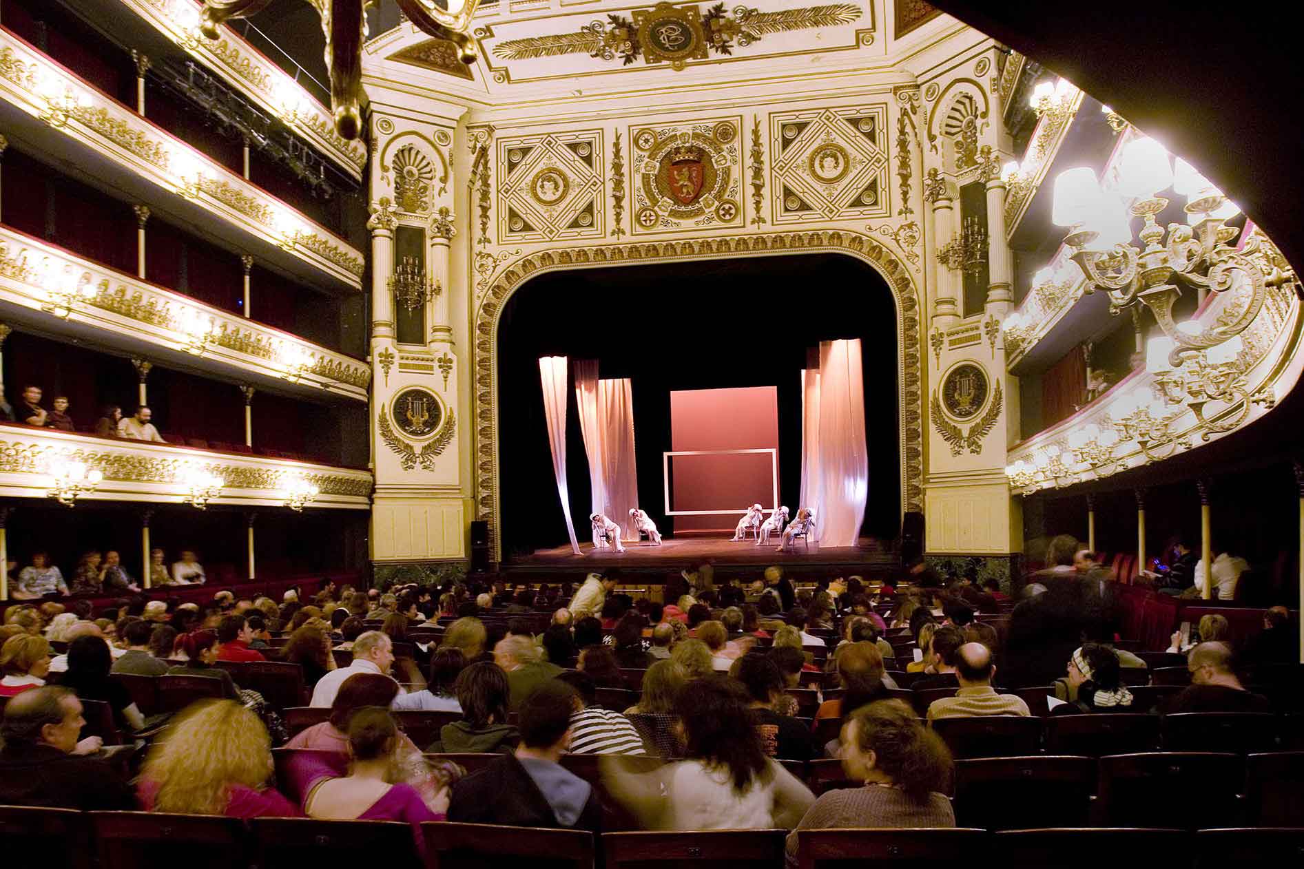 Actuación en el Teatro Principal de Zaragoza