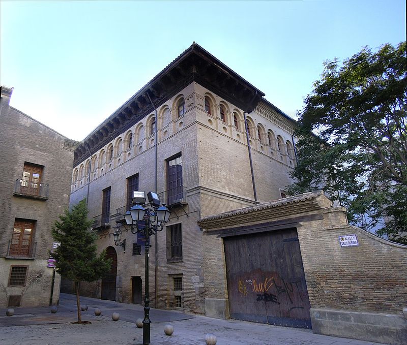 Visita guiada a la Real Maestranza de Caballería de Zaragoza -