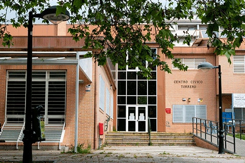 Biblioteca Pública Fernando Lázaro Carreter